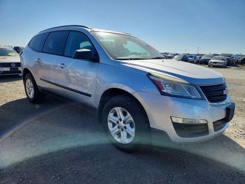 2016 CHEVROLET TRAVERSE LS  