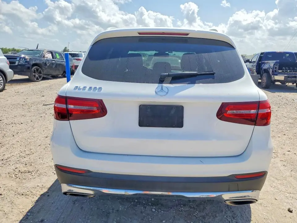 2017 MERCEDES-BENZ GLC 300  