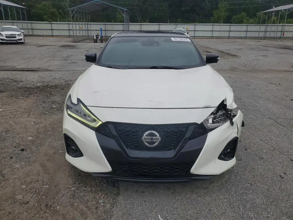2021 NISSAN MAXIMA SR  