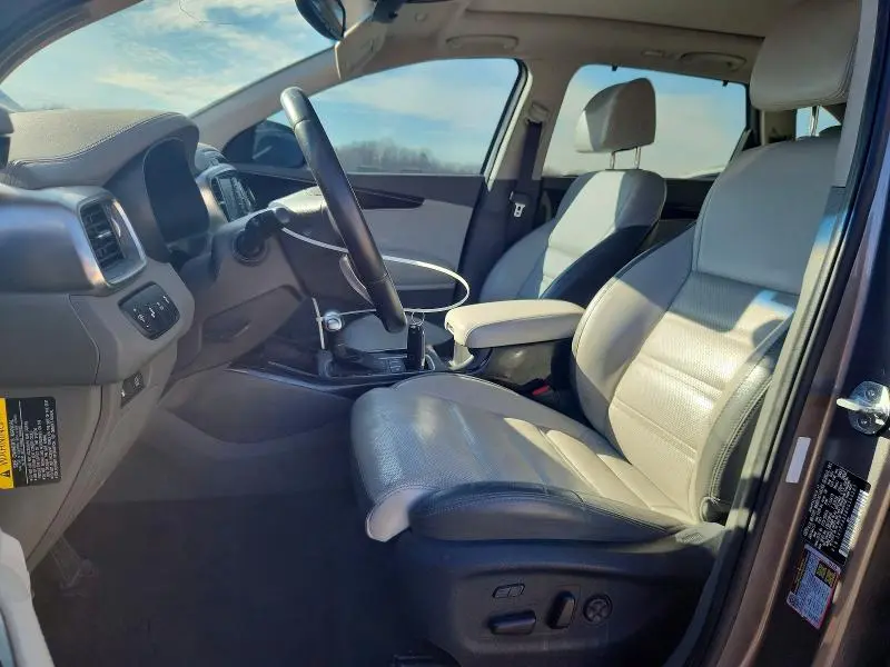 2017 KIA SORENTO S V6  