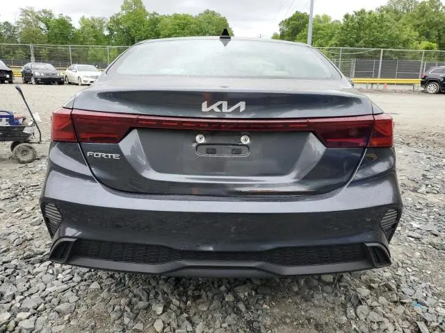 2022 KIA FORTE FE  