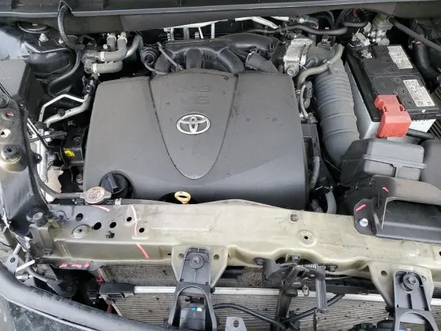2021 TOYOTA HIGHLANDER XSE  