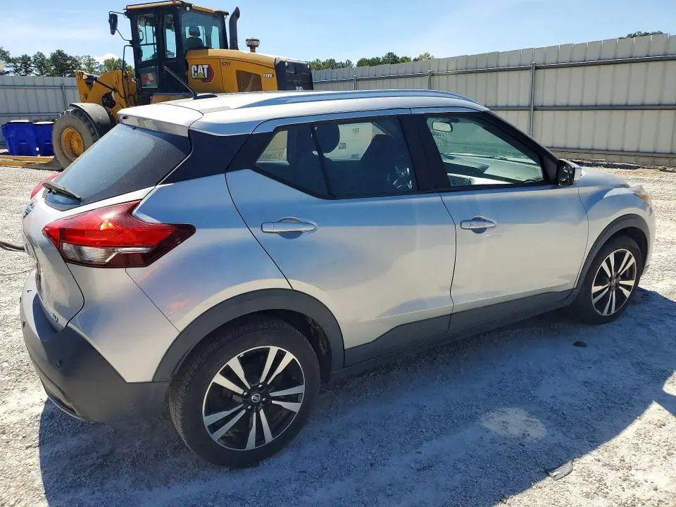 2020 NISSAN KICKS SV  
