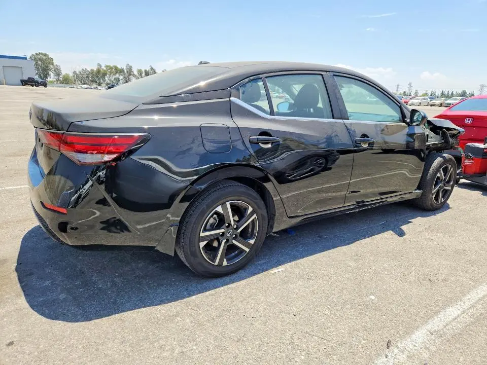 2025 NISSAN SENTRA SV  
