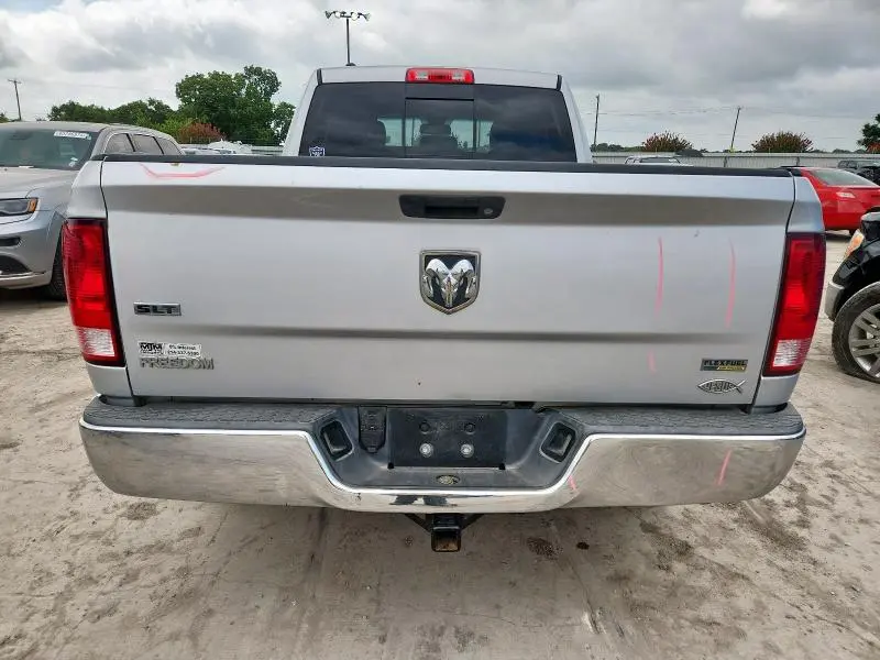 2015 RAM 1500 SLT  