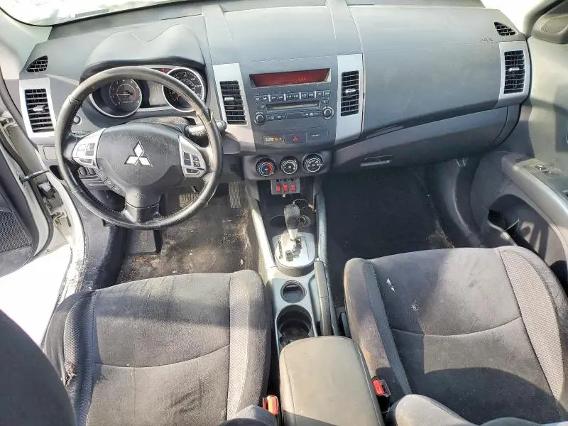 2012 MITSUBISHI OUTLANDER ES  