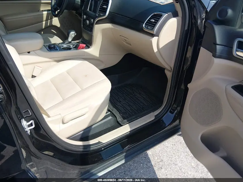 2019 JEEP GRAND CHEROKEE LAREDO E 4X4