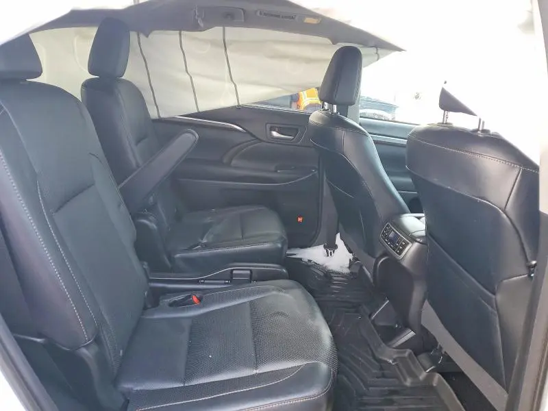 2015 TOYOTA HIGHLANDER LIMITED  