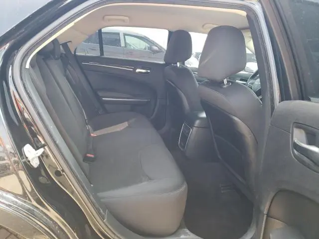 2016 CHRYSLER 300 LIMITED  