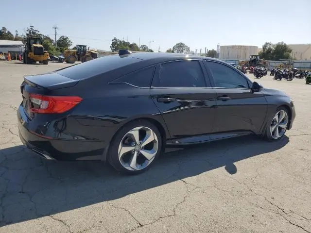2018 HONDA ACCORD TOURING  