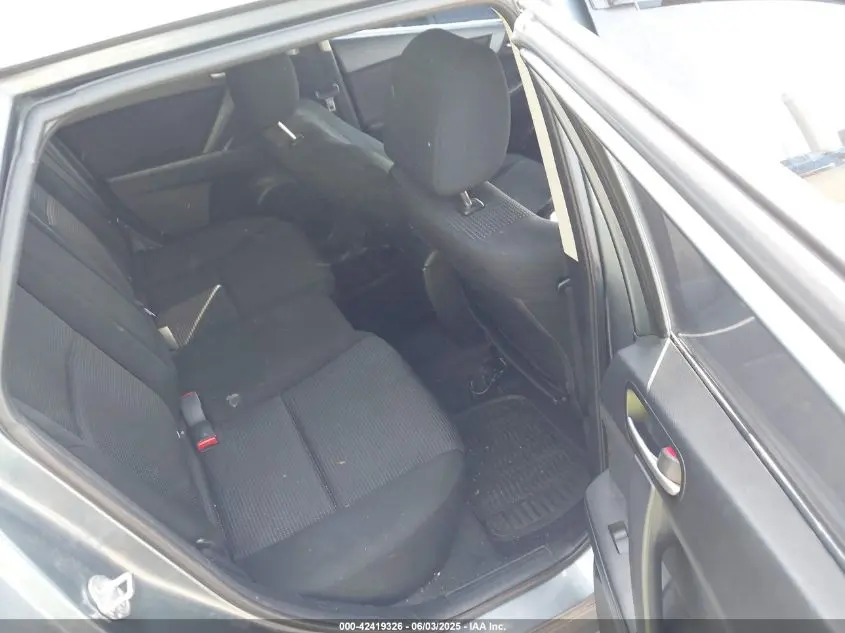 2013 MAZDA MAZDA3 I TOURING