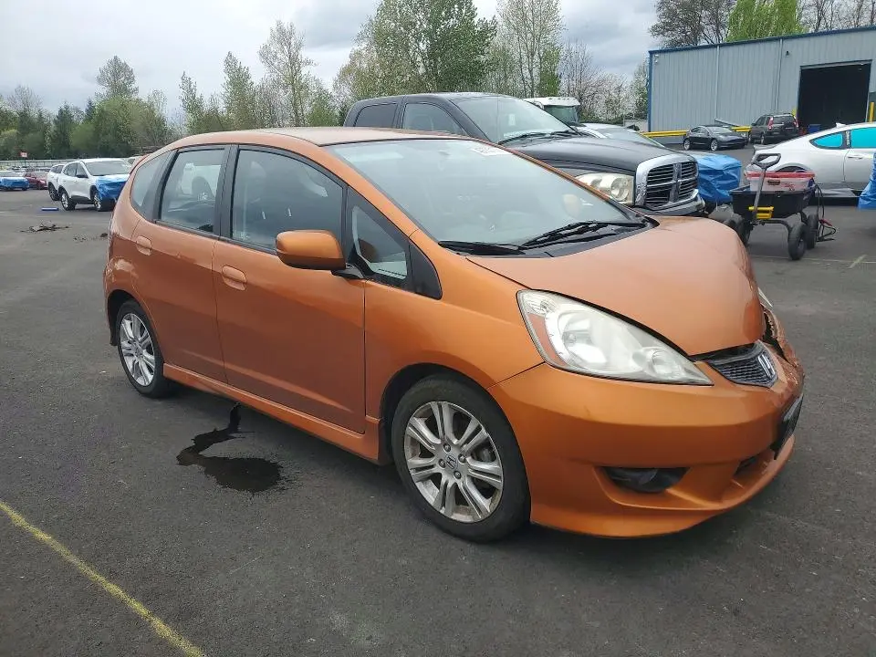 2010 HONDA FIT SPORT  