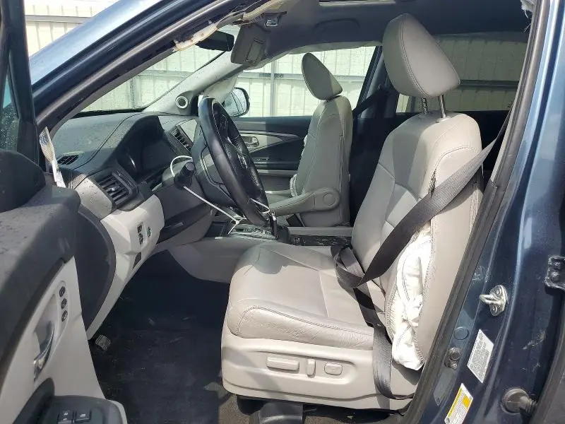 2021 HONDA PILOT SE  