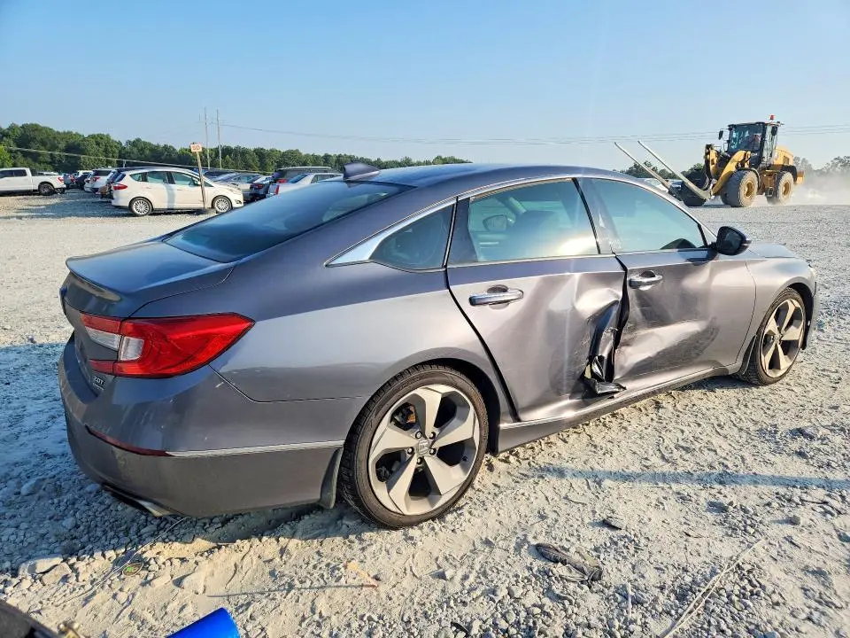 2018 HONDA ACCORD TOURING  