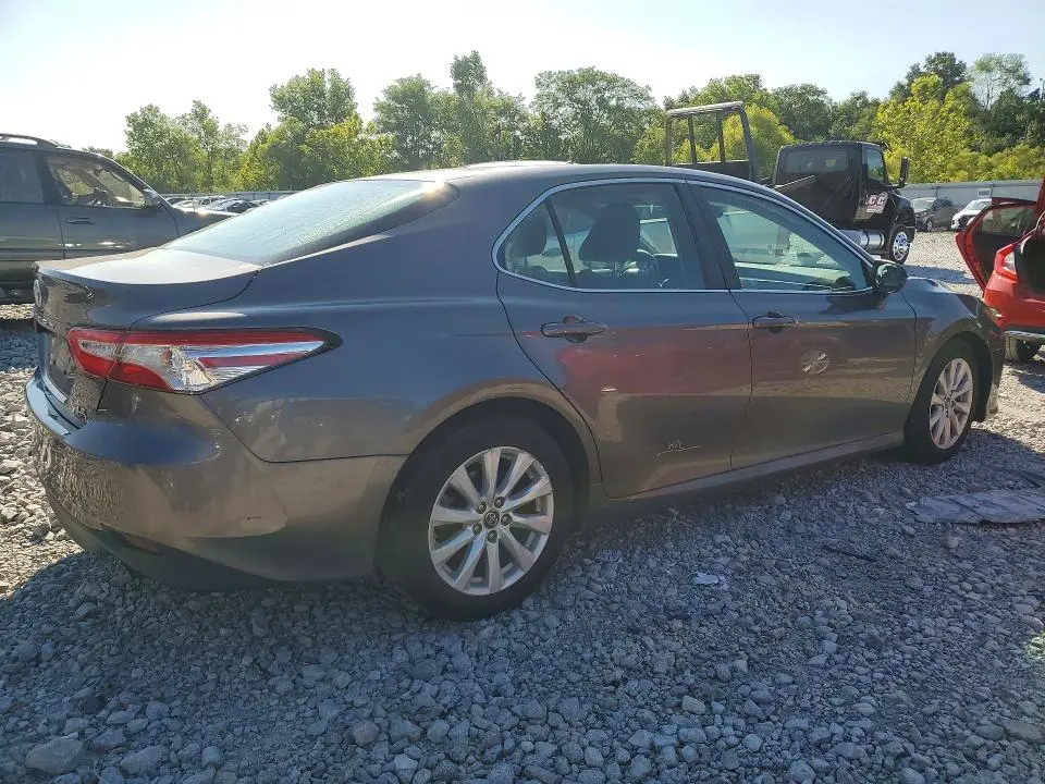 2018 TOYOTA CAMRY LE  