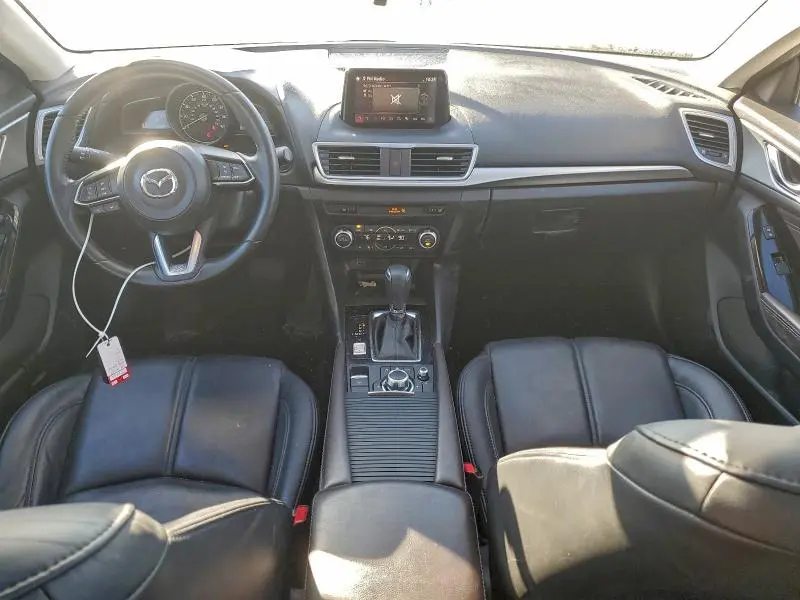 2017 MAZDA 3 TOURING  