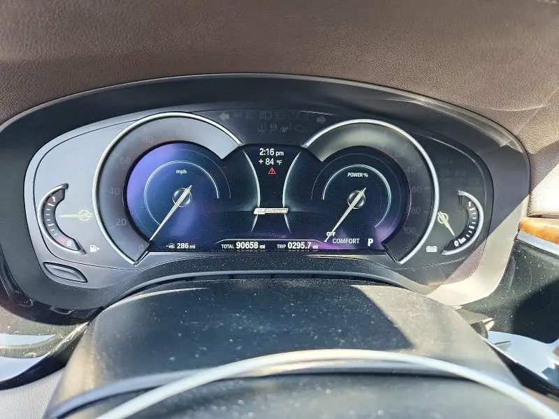 2018 BMW 530XE   