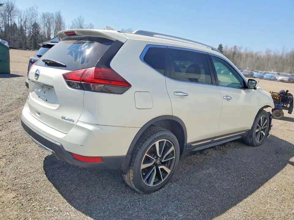 2017 NISSAN ROGUE SV  
