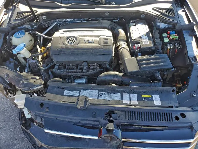 2015 VOLKSWAGEN PASSAT S  