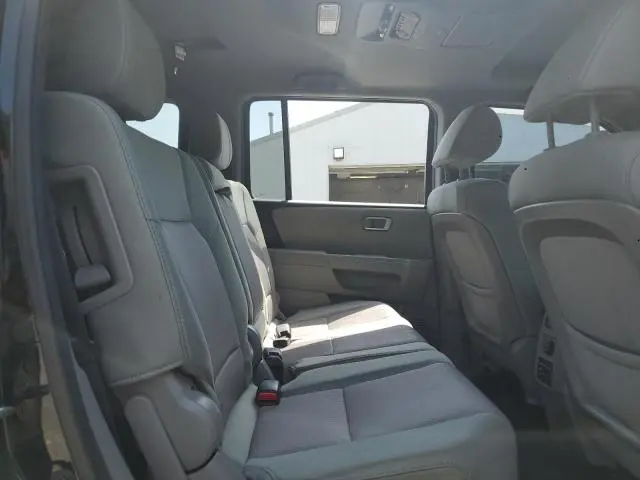 2015 HONDA PILOT SE  