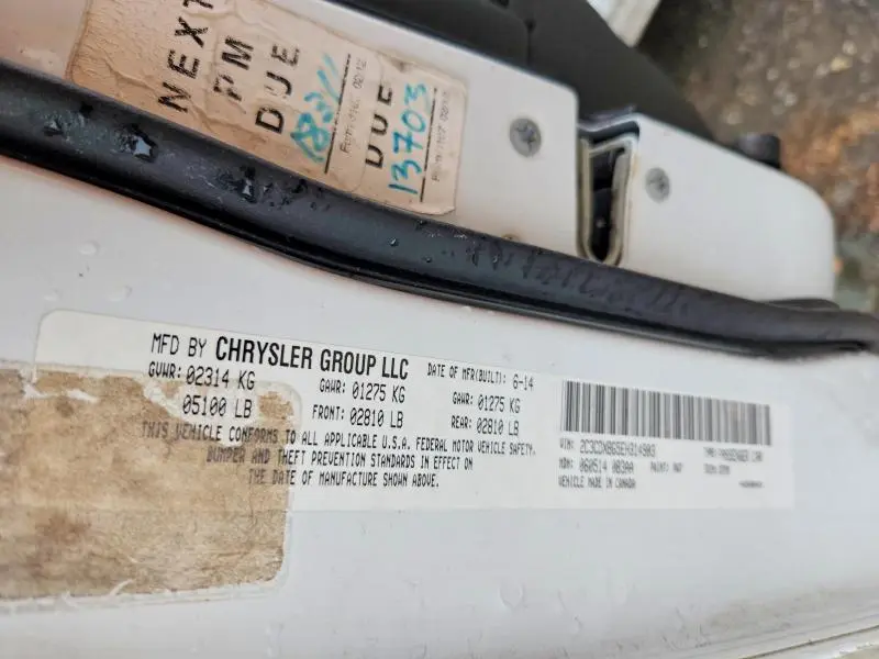 2014 DODGE CHARGER SE  