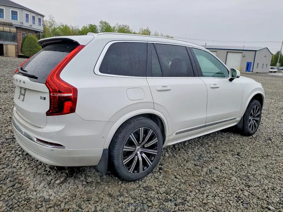 2023 VOLVO XC90 PLUS  