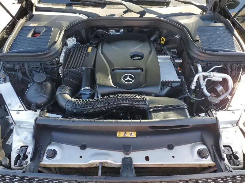 2016 MERCEDES-BENZ GLC 300  