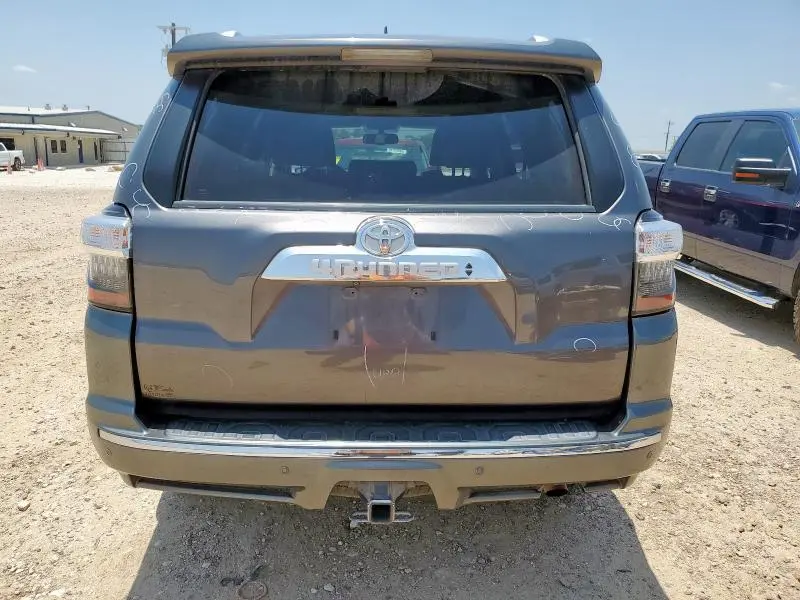 2016 TOYOTA 4RUNNER SR5  