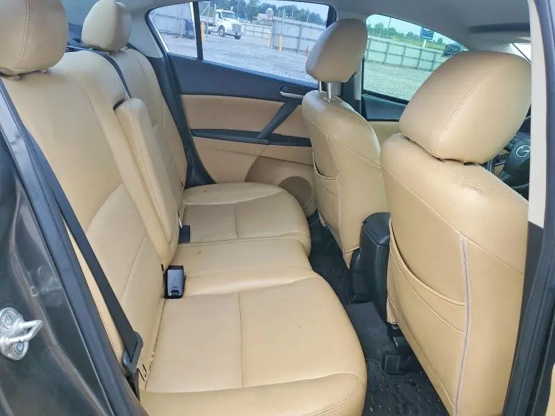 2010 MAZDA 3 I  