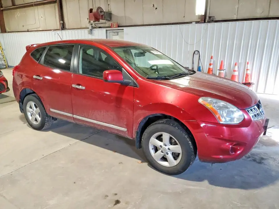 2013 NISSAN ROGUE S  