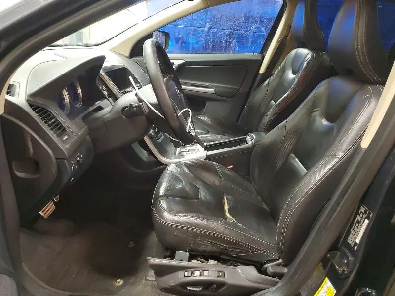 2011 VOLVO XC60 3.2  