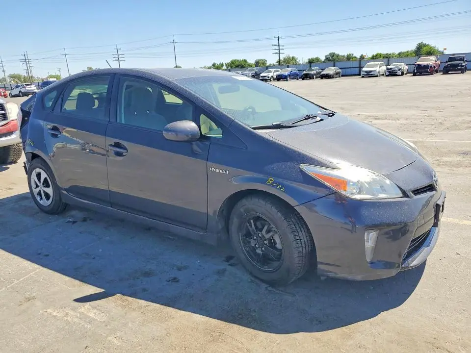 2014 TOYOTA PRIUS TWO  