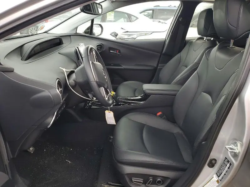 2018 TOYOTA PRIUS FOUR  