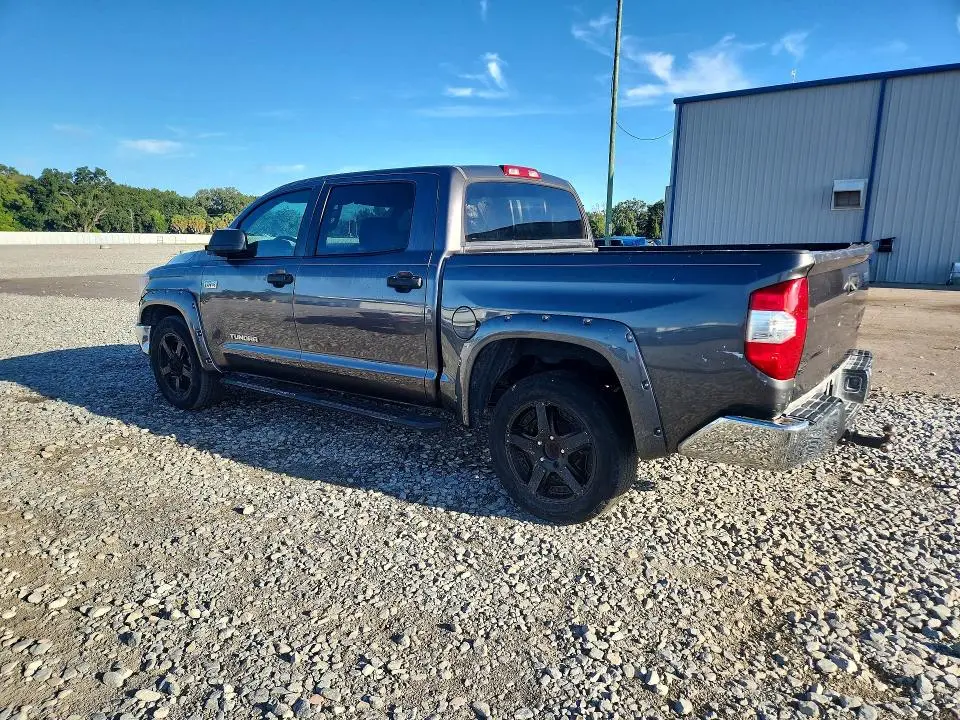 2016 TOYOTA TUNDRA CREWMAX SR5  
