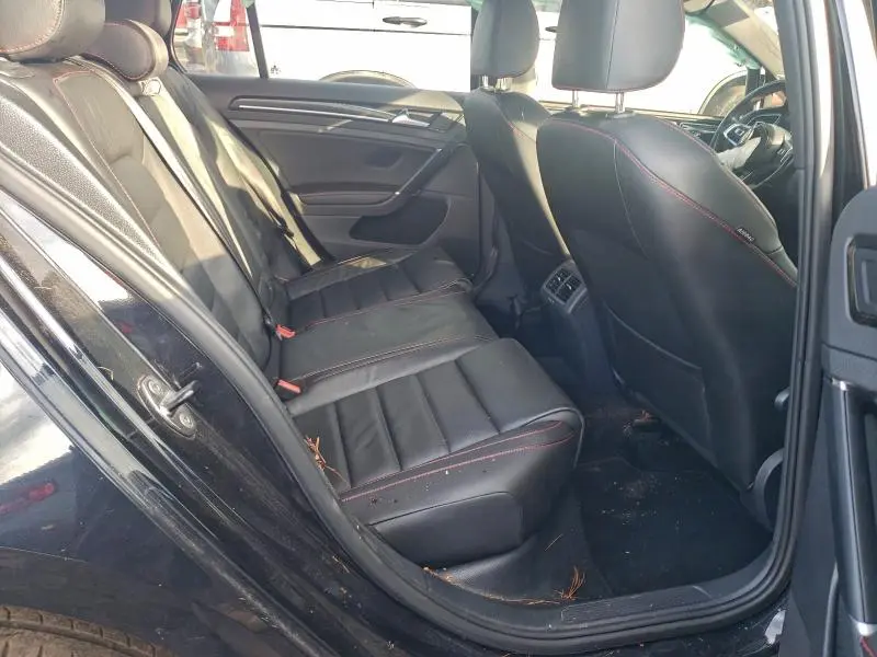 2017 VOLKSWAGEN GTI SPORT  