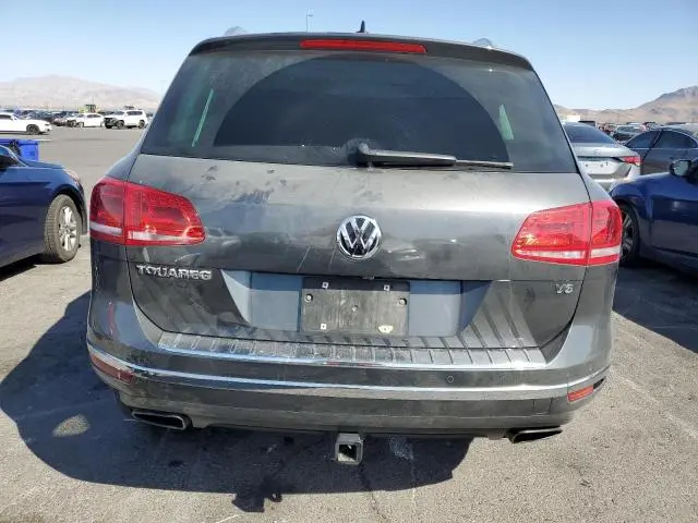 2016 VOLKSWAGEN TOUAREG SPORT  