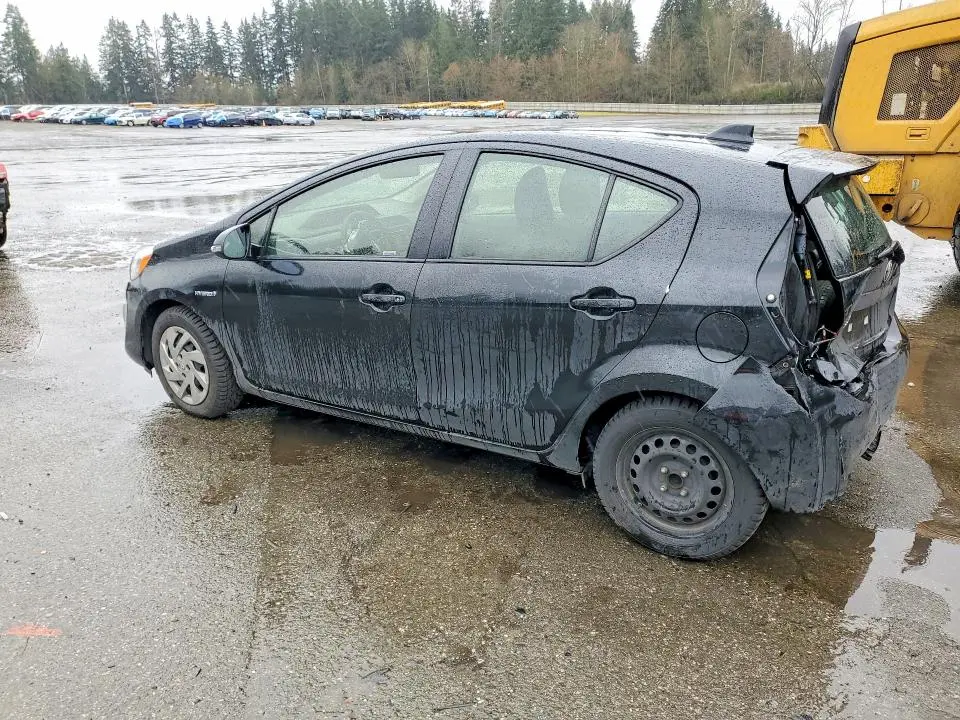 2015 TOYOTA PRIUS C TWO  