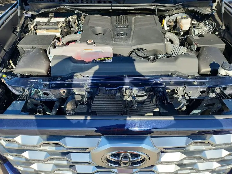 2023 TOYOTA TUNDRA PLATINUM  