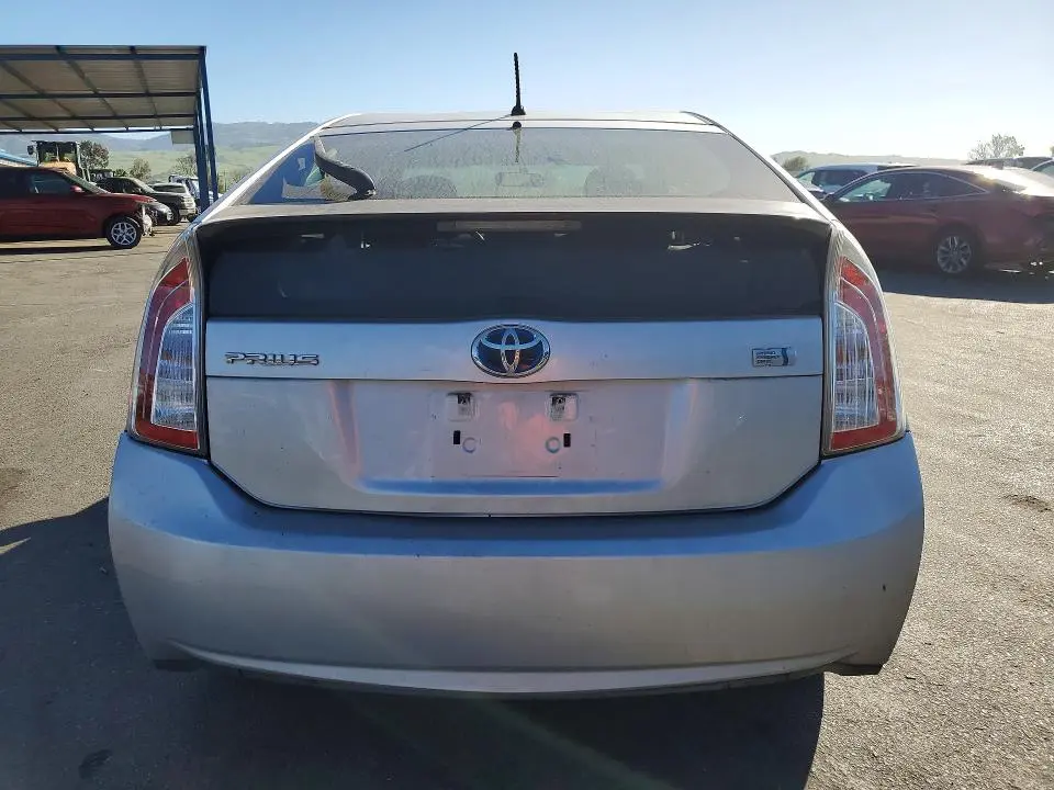 2013 TOYOTA PRIUS TWO  