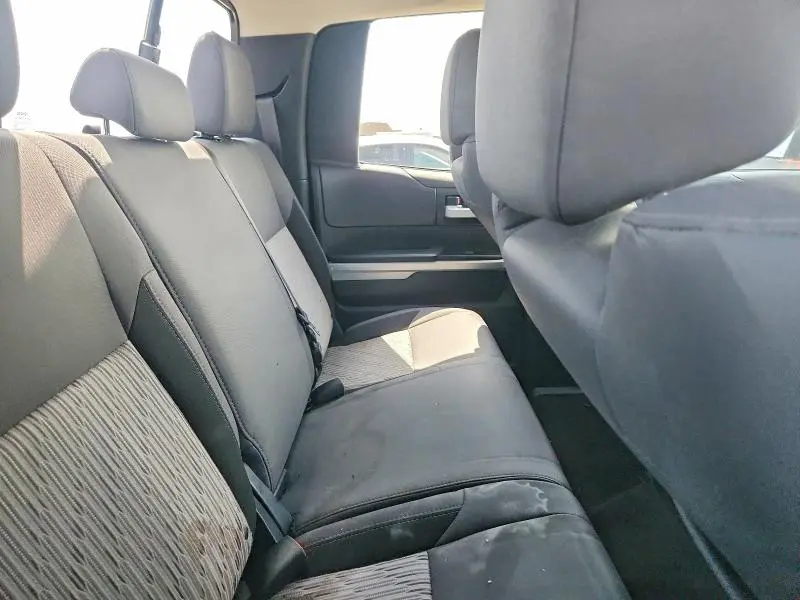 2017 TOYOTA TUNDRA SR5  