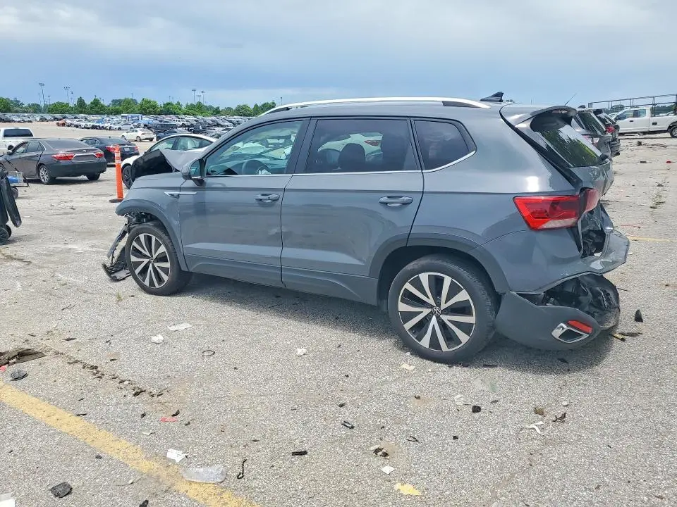 2022 VOLKSWAGEN TAOS SE  