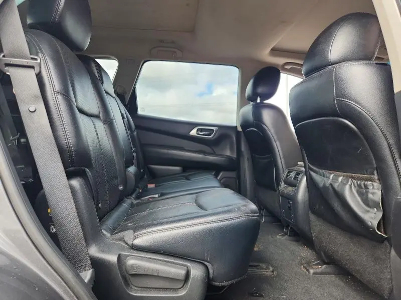 2015 NISSAN PATHFINDER S  
