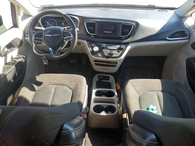 2020 CHRYSLER VOYAGER L  