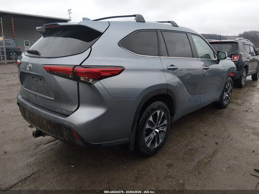 2020 TOYOTA HIGHLANDER XLE