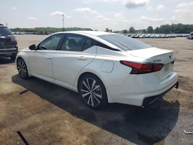 2019 NISSAN ALTIMA SR  