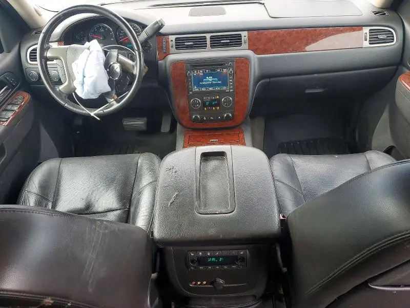 2010 CHEVROLET TAHOE K1500 LTZ  