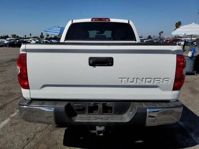 2019 TOYOTA TUNDRA CREWMAX SR5  