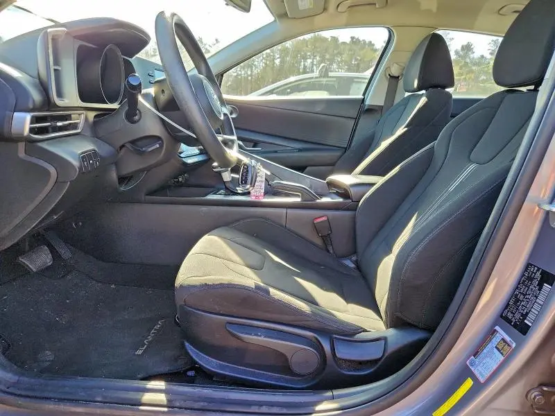 2021 HYUNDAI ELANTRA SEL  