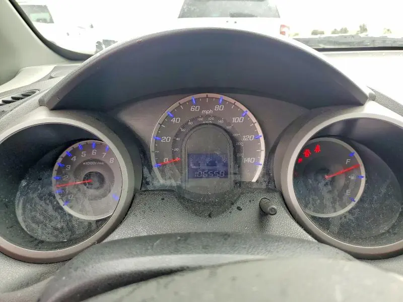 2010 HONDA FIT   