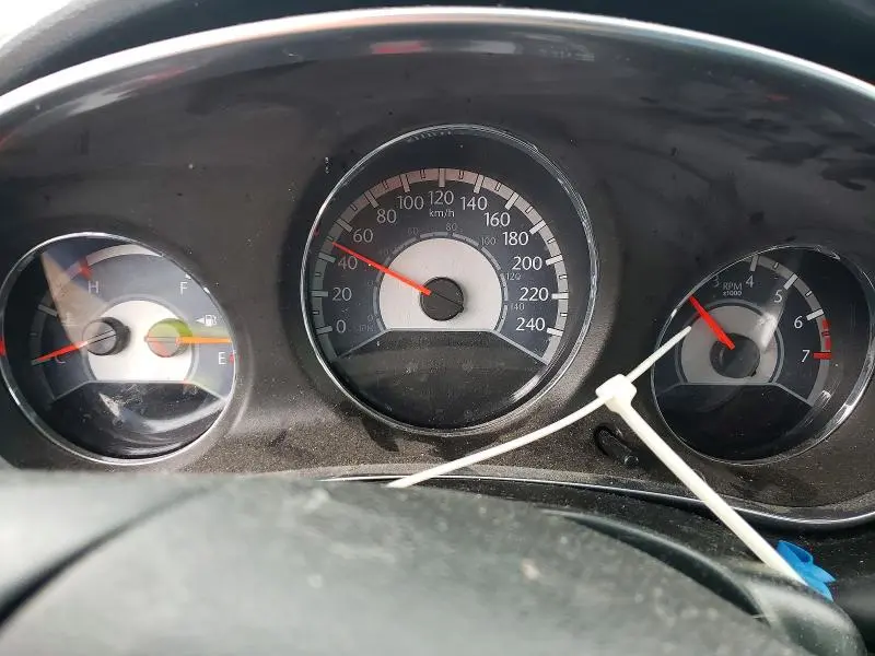 2013 CHRYSLER 200 LX  